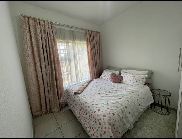 3 BEDROOM SECTIONAL TITLE FOR SALE IN RAVENSWOOD